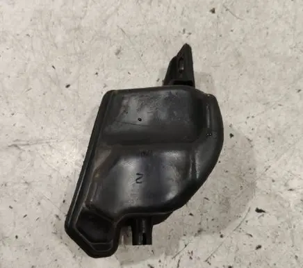 Vacuum air tank