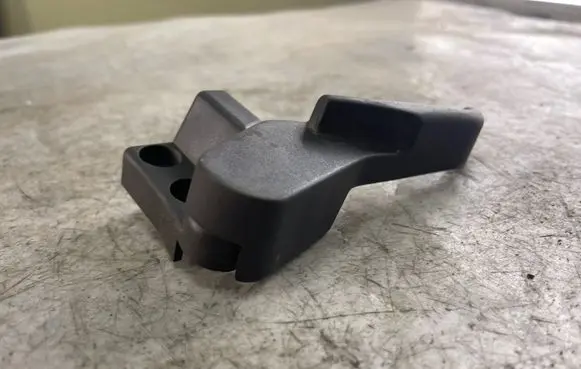 Volkswagen PASSAT B5.5 Engine bonnet (hood) release handle 3b1823533