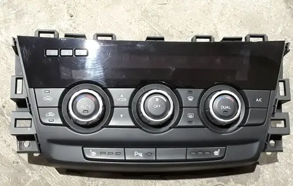 Mazda 6 Climate control unit GHS461190D