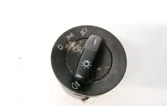 Volkswagen PASSAT B6 Light switch