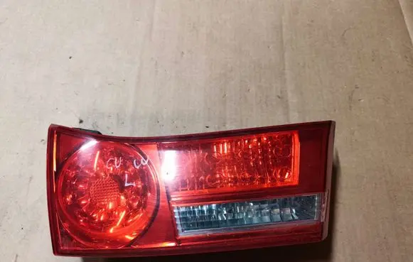 Tailgate rear/tail lights