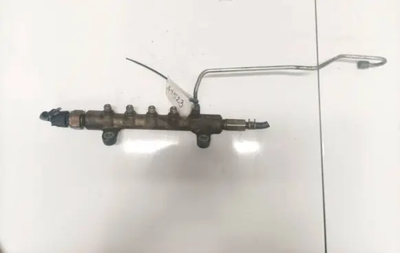 Toyota Avensis T250 Fuel main line pipe