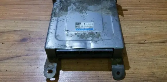 Mazda 323 Engine control unit/module b3m518881a e2t82271m