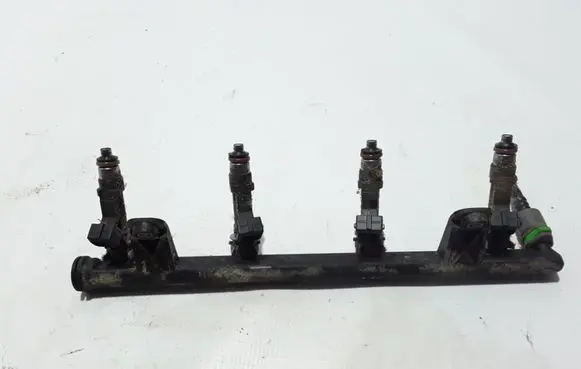 Dacia Dokker Fuel main line pipe 8200494284