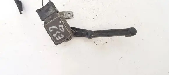 BMW 5 E39 Front height sensor lever 1093698 30.6601