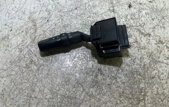 Mazda 3 I Wiper control stalk 17D682