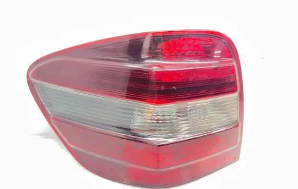 Mercedes-Benz ML W164 Rear/tail lights 225167L