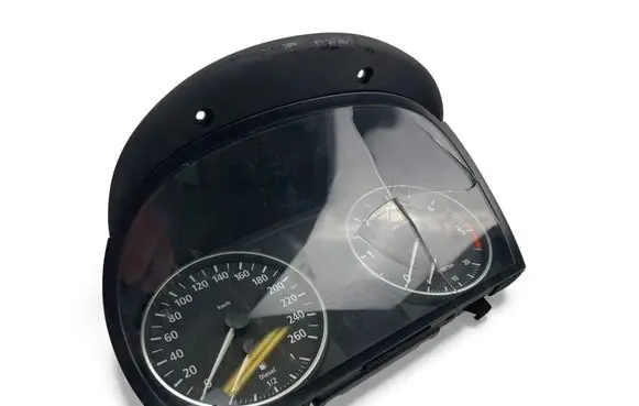 BMW 3 E90 E91 Speedometer (instrument cluster) 1025350