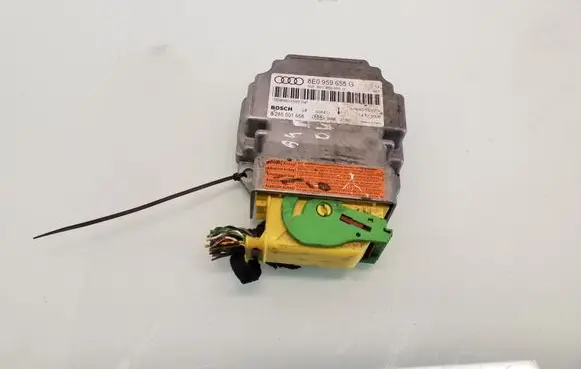 Audi A4 S4 B7 8E 8H Airbag control unit/module 8E0959655G