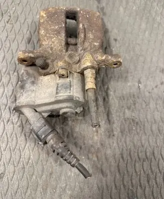 Audi A6 S6 C6 4F Rear brake caliper