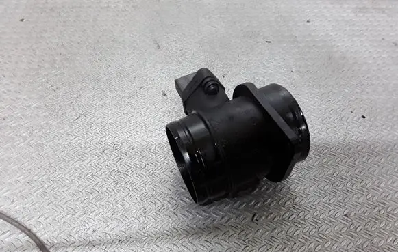 Volkswagen Jetta V Mass air flow meter 0281002531