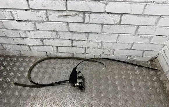 Chrysler Pacifica Front door lock P68211097AB