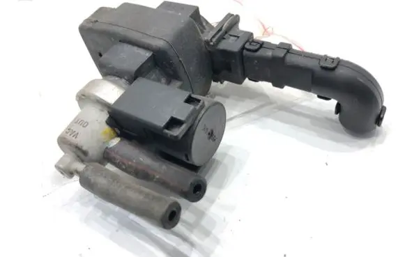 Hyundai Tucson JM Fuel pressure regulator 