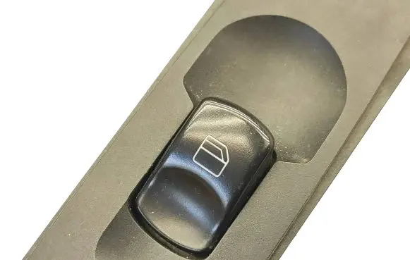 Mercedes-Benz Sprinter W906 Electric window control switch A9065451913 Q04ZGS002 1560652