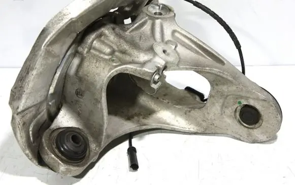 BMW X5 E70 Rear wheel hub 33326770984 6770984
