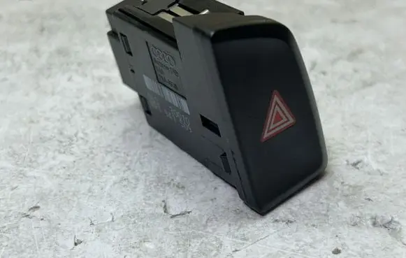 Audi Q5 SQ5 8R Hazard light switch 8R1941509