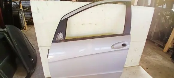 Mercedes-Benz A W169 Front door