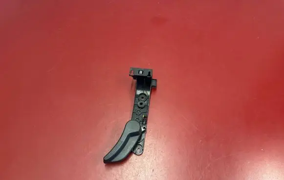 BMW X3 G01 Engine bonnet (hood) release handle 7398009 51237398009
