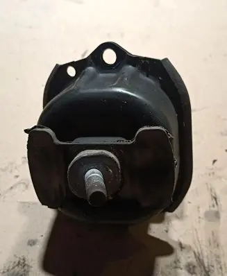 BMW X5 E70 Engine mount bracket P679541701 16004212