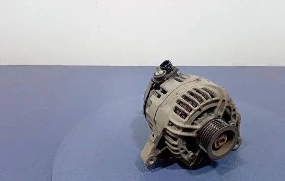 Toyota Corolla E110 Generator/alternator 27060-0D030