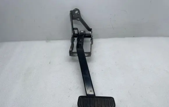 Tesla Model X Brake pedal 102769100B 1706030015