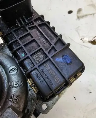 Audi A6 S6 C6 4F Supercharger 059145721D