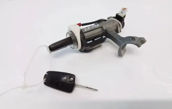 Opel Antara Ignition lock