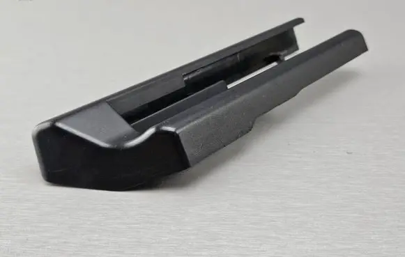 BMW 5 E60 E61 Front driver seat rail 7007705 52107007705 7007703
