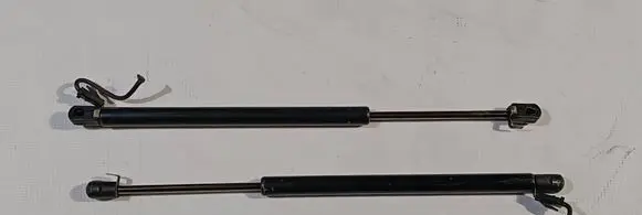 Chevrolet Corvette C5 Tailgate strut 10429204