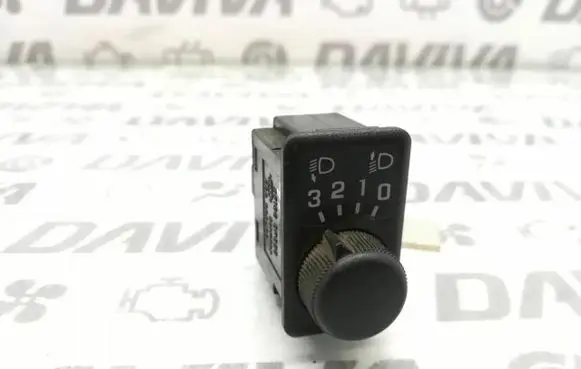 Nissan Terrano Headlight level height control switch 25190-0F000 006969 006969-00