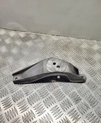 BMW 5 E39 Engine mounting bracket 1096079