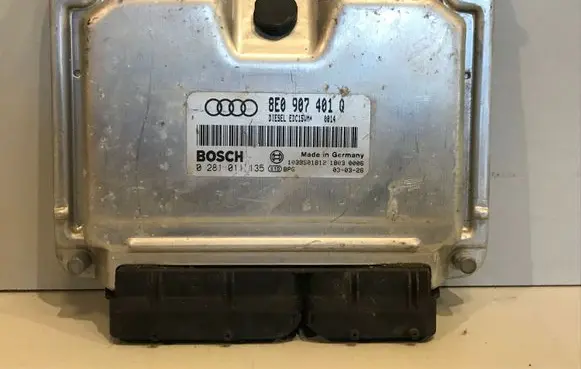 Audi A4 S4 B6 8E 8H Engine control unit/module 8E0907401Q 0281011135