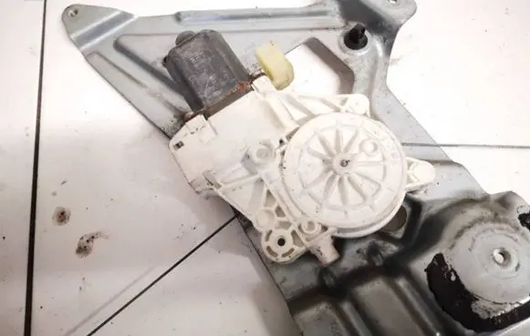 Volkswagen Crafter Front door window regulator motor a0068205542 995184-103