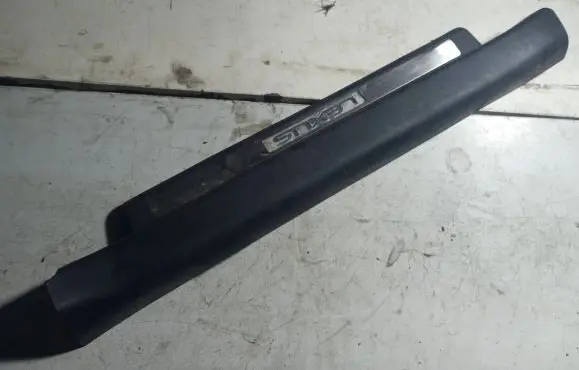 Lexus IS 220D-250-350 Front sill trim cover 6792053030 6792053020