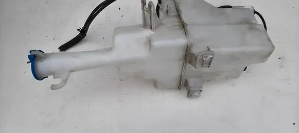 Hyundai Kona I Windshield washer fluid reservoir/tank 98610J9000