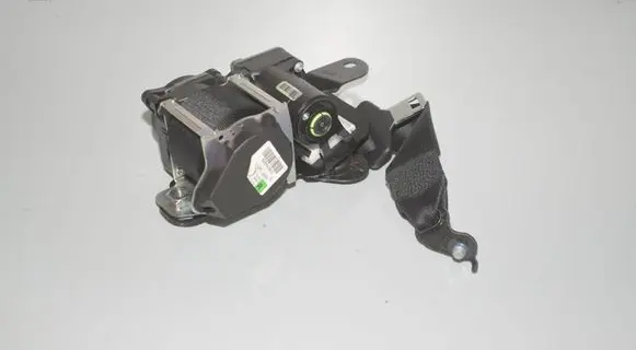 BMW 4 F36 Gran coupe Front seatbelt 7383318 72117383318 7321682