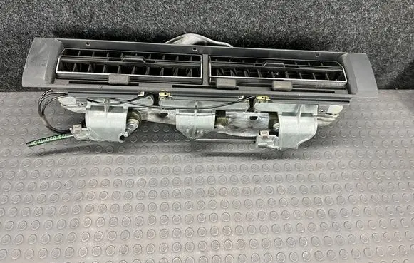 Mercedes-Benz S W126 Dash center air vent grill 1268300654 1268300054 1268310030