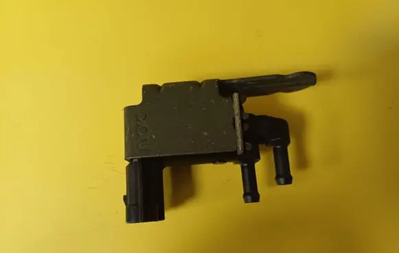 Mazda 323 Turbo solenoid valve