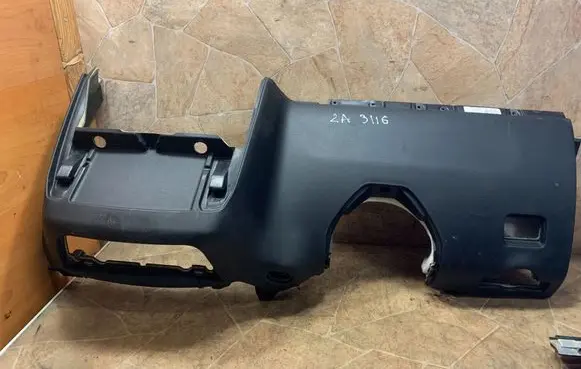 Mercedes-Benz GL X166 Dashboard lower bottom trim panel A1666801687