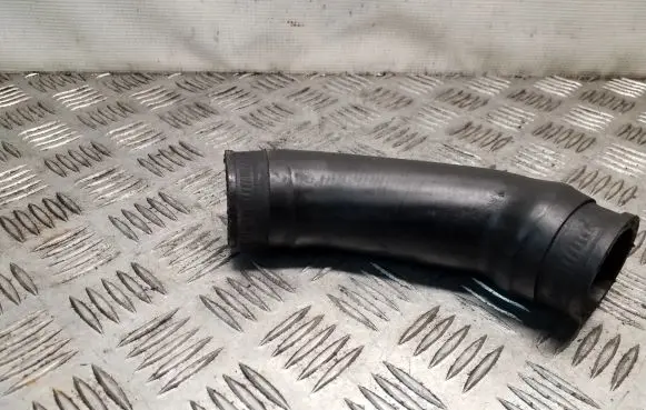 Intercooler hose/pipe