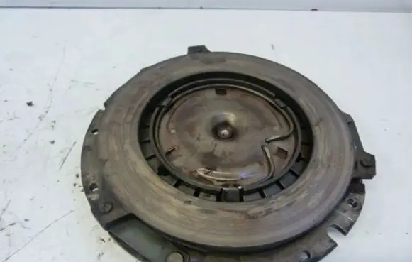 Volkswagen Golf II Pressure plate 007141023K