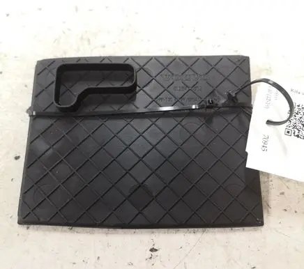 Volvo V40 Panel drawer/shelf pad 01284632