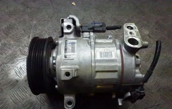 Jeep Compass Air conditioning (A/C) compressor (pump) P68245076AA