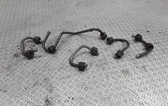 Renault Megane II Fuel injector supply line/pipe 