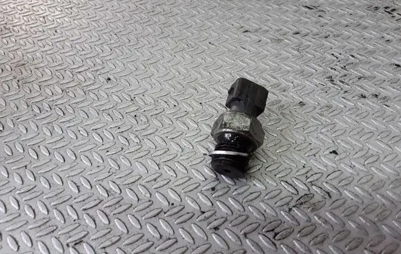 Peugeot Expert Oil pressure sensor 