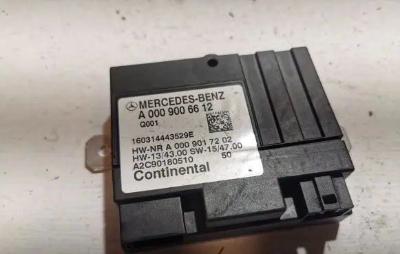 Mercedes-Benz E W213 Fuel injection pump control unit/module A0009006612