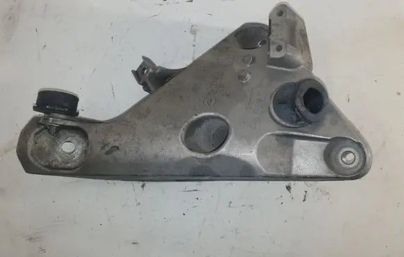 BMW X5 F15 Engine mounting bracket 6859785