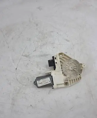 Audi Q7 4L Front door window regulator motor 4L0959802B 1036989719200