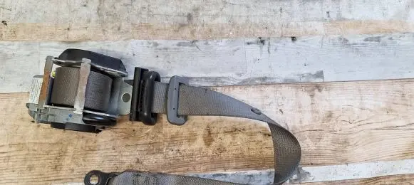Chrysler Sebring (JS) Front seatbelt 2A5206730 XT30702