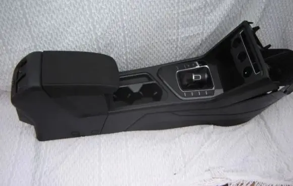 Volkswagen Tiguan Other center console (tunnel) element